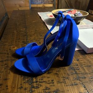 Royal blue Amazon Heels, Size 8 1/2, never worn, original box